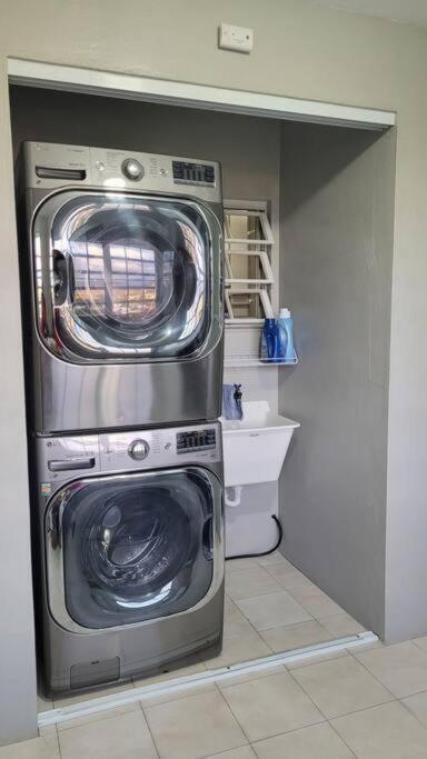 Coamo Beautiful House, Ac, 10Min Coamo Hot Springs Apartment Exterior foto